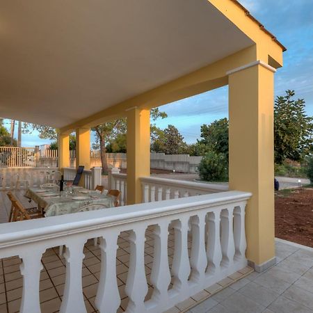 Villa Degli Oleandri By Latuapuglia San Pietro in Bevagna Exteriör bild