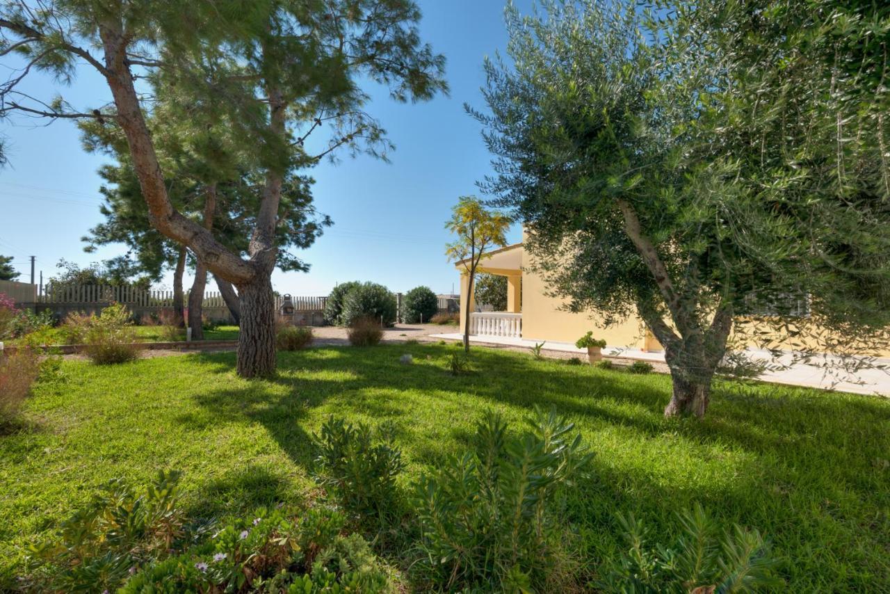 Villa Degli Oleandri By Latuapuglia San Pietro in Bevagna Exteriör bild