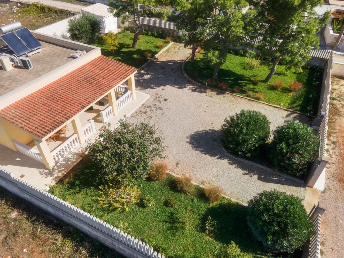 Villa Degli Oleandri By Latuapuglia San Pietro in Bevagna Exteriör bild
